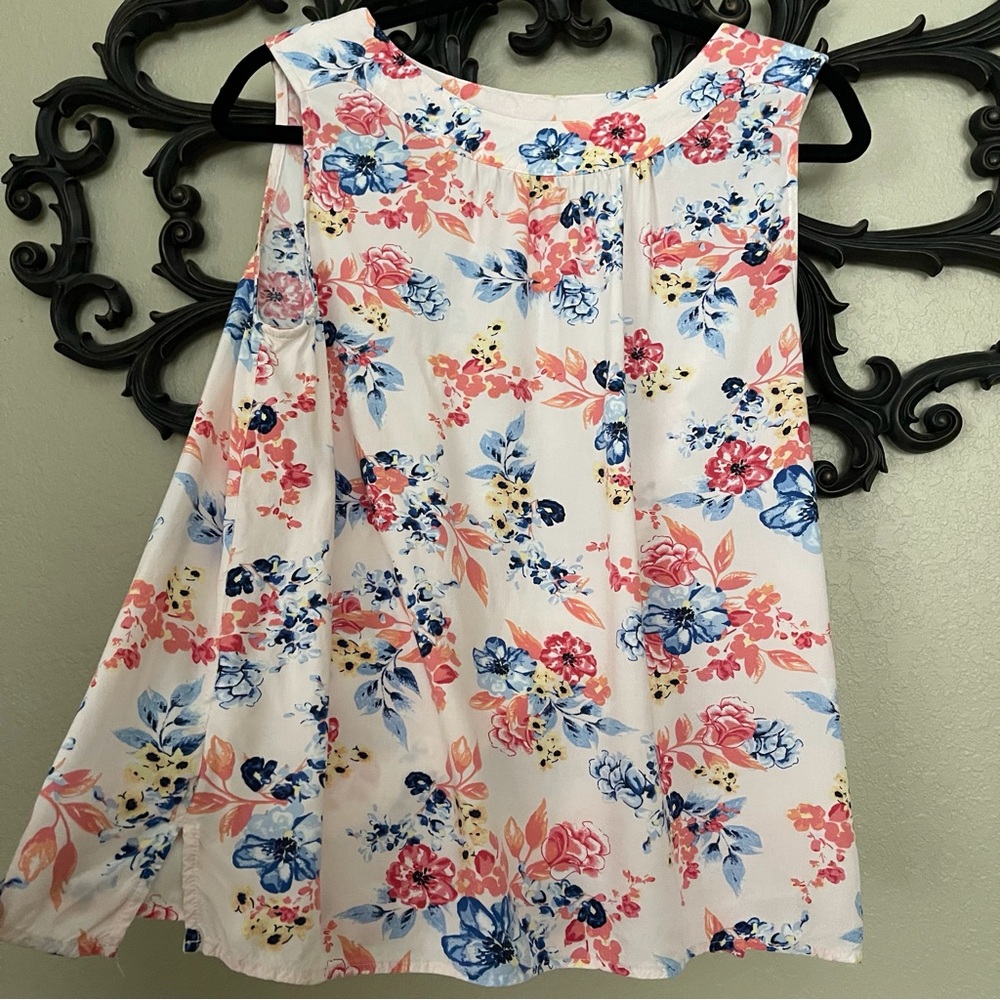 Talbots Top Sleeveless Floral Size Medium